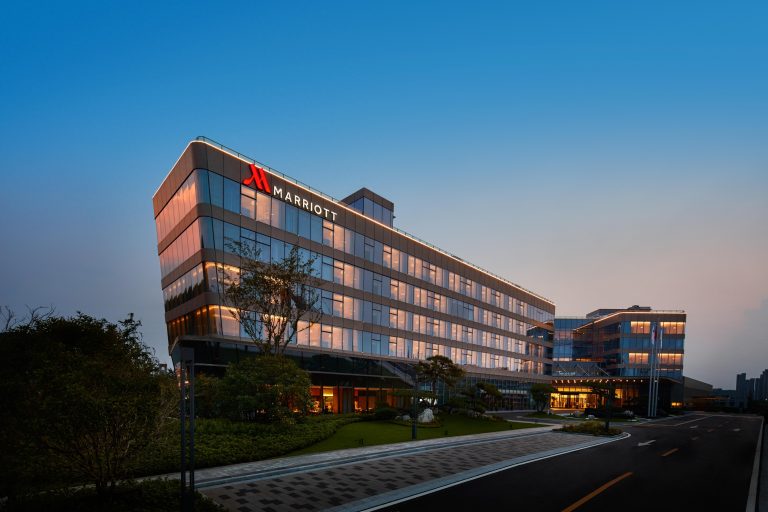 徐州亲子酒店新选：徐州万豪酒店推出“豪友团”IP，打造夏日遛娃胜地